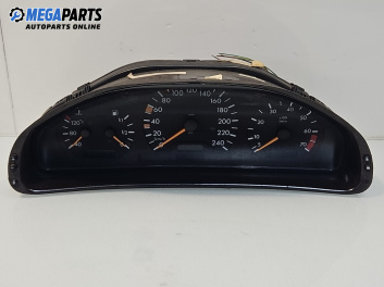 Километраж за Mercedes-Benz E-Class Sedan (W210) (06.1995 - 08.2003) E 200 (210.035), 136 к.с.