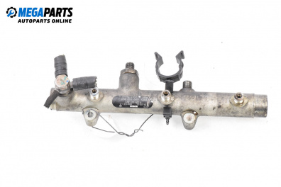 Горивна рейка за Audi A4 Avant B7 (11.2004 - 06.2008) 3.0 TDI quattro, 204 к.с., №  Bosch F00R001823