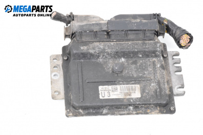 Компютър двигател за Nissan Micra III Hatchback (01.2003 - 06.2010) 1.2 16V, 80 к.с., №  MEC32-040