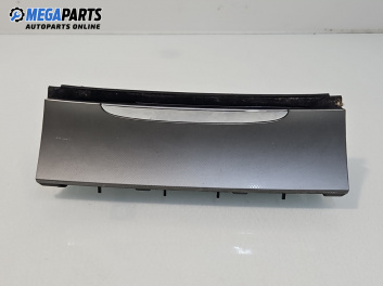 Пепелник за Volkswagen Passat V Sedan B6 (03.2005 - 12.2010), №  3C0857961