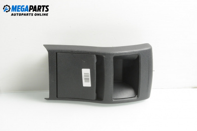 Пепелник за Mercedes-Benz GLA Class SUV (X156) (12.2013 - 02.2020)