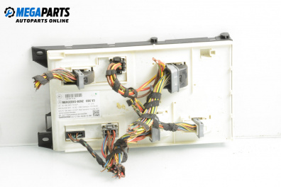 Комфорт модул за Mercedes-Benz GLA Class SUV (X156) (12.2013 - 02.2020), № 156 900 74 02