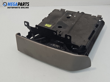 Поставка за чаши за Chrysler Voyager Minivan IV (09.1999 - 12.2008)