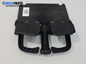 Поставка за чаши за Volkswagen Golf IV Hatchback (08.1997 - 06.2005)