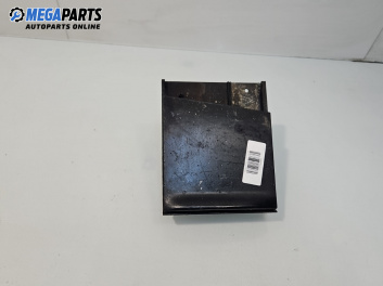 Пепелник за Volkswagen Golf IV Hatchback (08.1997 - 06.2005)