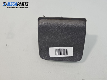 Пепелник за Renault Clio II Hatchback (09.1998 - 09.2005)