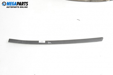 Външни лайсни за Volkswagen Passat III Variant B5 (05.1997 - 12.2001), комби, позиция: лява