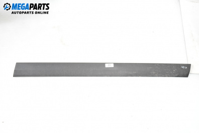 Външни лайсни за Volkswagen Passat III Variant B5 (05.1997 - 12.2001), комби, позиция: дясна