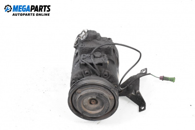 Компресор климатик за Volkswagen Passat III Variant B5 (05.1997 - 12.2001) 1.9 TDI, 115 к.с., № 8D0260808