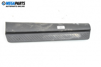 Праг за Mazda 6 Sedan I (06.2002 - 12.2008), 4+1 вр., седан, позиция: дясна