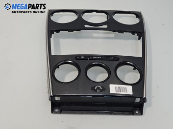 Централна конзола за Mazda 6 Sedan I (06.2002 - 12.2008)