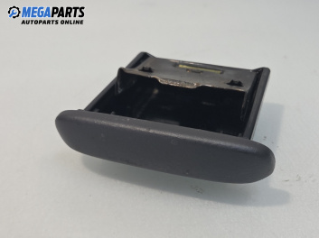 Пепелник за Toyota Yaris Hatchback I (01.1999 - 12.2005)