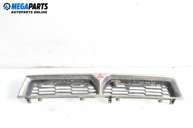 Решетка за Mitsubishi Galant VI Estate (09.1996 - 10.2003), комби, позиция: предна