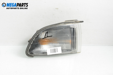 Мигач за Mitsubishi Galant VI Estate (09.1996 - 10.2003), комби, позиция: дясна