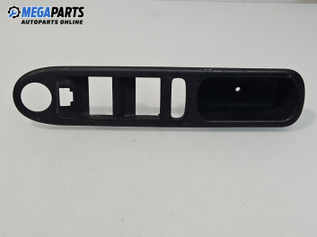 Интериорна пластмаса за Peugeot 207 Hatchback (02.2006 - 12.2015), 4+1 вр., хечбек, позиция: предна