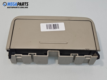 Пепелник за Alfa Romeo 159 Sedan (09.2005 - 11.2011), №  18040150