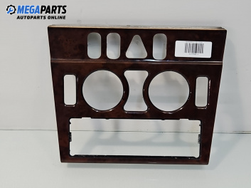 Централна конзола за Mercedes-Benz C-Class Sedan (W202) (03.1993 - 05.2000)