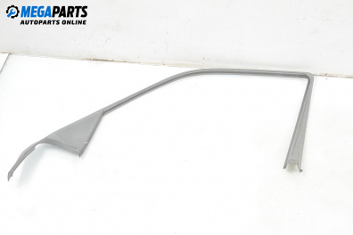 Интериорна лайсна за Mercedes-Benz C-Class Sedan (W202) (03.1993 - 05.2000), 4+1 вр., седан