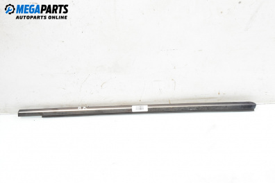 Външни лайсни за Mercedes-Benz C-Class Sedan (W202) (03.1993 - 05.2000), седан, позиция: лява