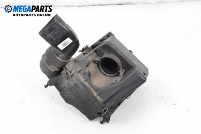 Филтърна кутия за Mercedes-Benz C-Class Sedan (W202) (03.1993 - 05.2000) C 200 CDI (202.134)