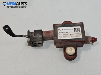 Сензор за Mercedes-Benz C-Class Sedan (W205) (07.2013 - ...), № A 205 905 90 00