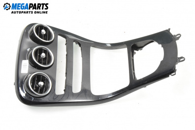 Централна конзола за Mercedes-Benz C-Class Sedan (W205) (07.2013 - ...)