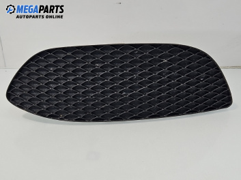 Решетка в броня за Mercedes-Benz C-Class Sedan (W205) (07.2013 - ...), седан, позиция: предна