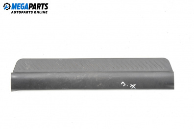 Праг за Mazda 3 Hatchback I (10.2003 - 12.2009), 4+1 вр., хечбек, позиция: дясна