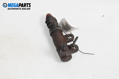 Долна помпа за съединител за Mazda 6 Station Wagon I (08.2002 - 12.2007)