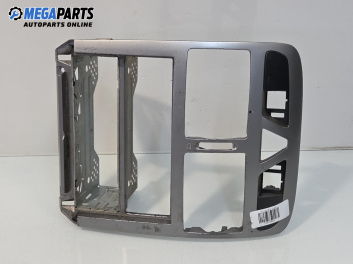 Централна конзола за Peugeot 307 Hatchback (08.2000 - 12.2012)