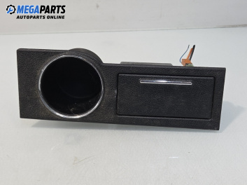 Пепелник за Ford Mondeo III Turnier (10.2000 - 03.2007)