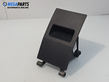 Пепелник за Ford Fiesta V Hatchback (11.2001 - 03.2010)