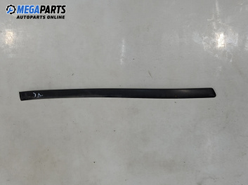 Външни лайсни за Volkswagen Passat IV Variant B5.5 (09.2000 - 08.2005), комби, позиция: дясна