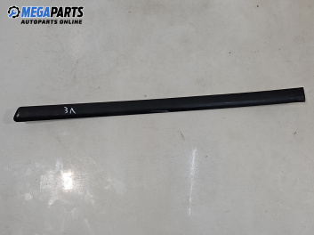 Външни лайсни за Volkswagen Passat IV Variant B5.5 (09.2000 - 08.2005), комби, позиция: лява