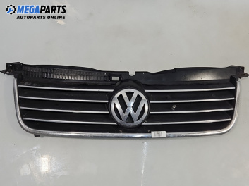 Решетка за Volkswagen Passat IV Variant B5.5 (09.2000 - 08.2005), комби, позиция: предна