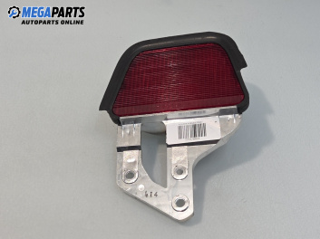 Трети стоп за Toyota Avensis II Sedan (04.2003 - 11.2008), седан