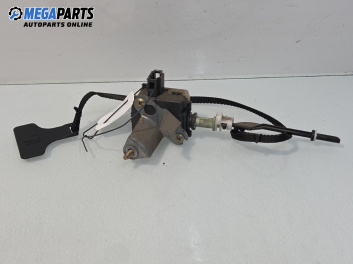 Ключалка за капачката на резервоара за Toyota Avensis II Sedan (04.2003 - 11.2008), седан