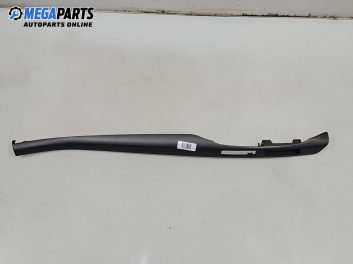 Интериорна лайсна за Toyota Avensis II Sedan (04.2003 - 11.2008), 4+1 вр., седан
