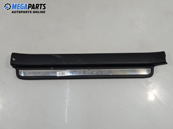 Лайсна (облицовка) на праг  за Toyota Avensis II Sedan (04.2003 - 11.2008), 4+1 вр., седан, позиция: предна, лява