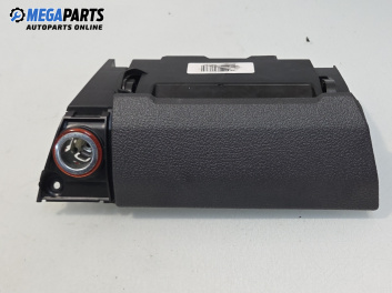 Пепелник за Volkswagen Touran Minivan I (02.2003 - 05.2010)