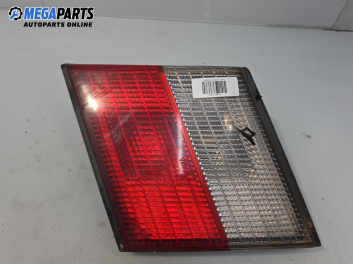 Вътрешен стоп за Nissan Primera Sedan II (06.1996 - 12.2001), седан, позиция: дясна