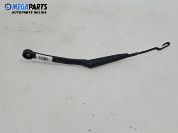 Рамо на чистачка за Nissan Primera Hatchback II (06.1996 - 07.2002), позиция: дясна