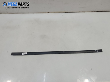 Външни лайсни за Audi 80 Avant B4 (09.1991 - 01.1996), комби, позиция: лява