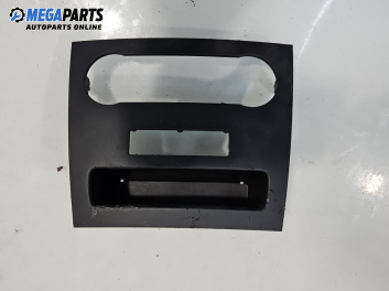 Централна конзола за Mercedes-Benz A-Class Hatchback W169 (09.2004 - 06.2012)