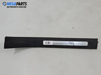 Лайсна (облицовка) на праг  за Mercedes-Benz A-Class Hatchback W169 (09.2004 - 06.2012), 4+1 вр., хечбек, позиция: задна, дясна