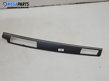 Интериорна пластмаса за BMW 5 Series E60 Touring E61 (06.2004 - 12.2010), 4+1 вр., комби, позиция: предна