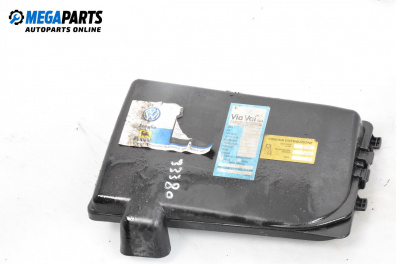 Капак акумулатор за Volkswagen Polo Hatchback IV (10.2001 - 12.2005), 4+1 вр., хечбек