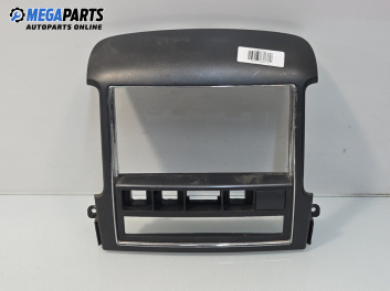 Централна конзола за Kia Sorento I SUV (08.2002 - 12.2009)