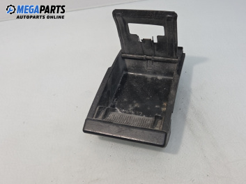 Пепелник за Volkswagen Polo Hatchback II (10.1994 - 10.1999), № 6K0857952A