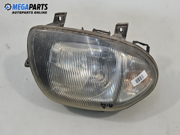 Фар за Renault Clio II Hatchback (09.1998 - 09.2005), хечбек, позиция: дясна
